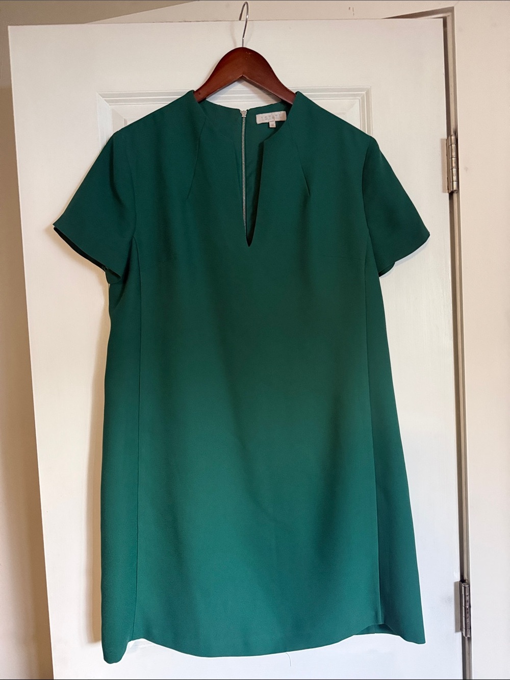 1.STATE Emerald Green Shift Dress with Back Zip